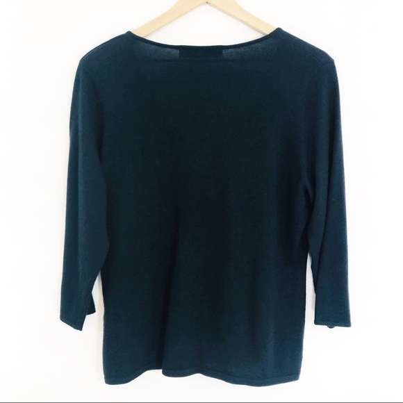 Carolina Herrera 🔥SALE🔥 Carolina Herrera navy cashmere sweater with rosette. NEW - Picture 4 of 6